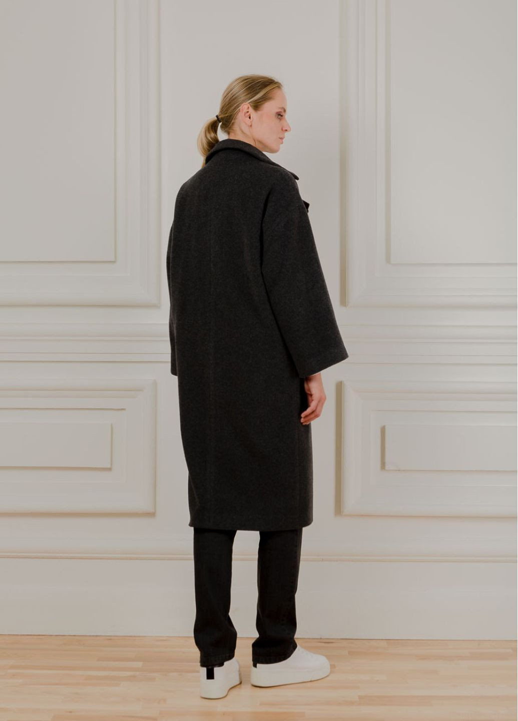 Черное демисезонное Пальто из альпаки Шарлотта Dolcedonna