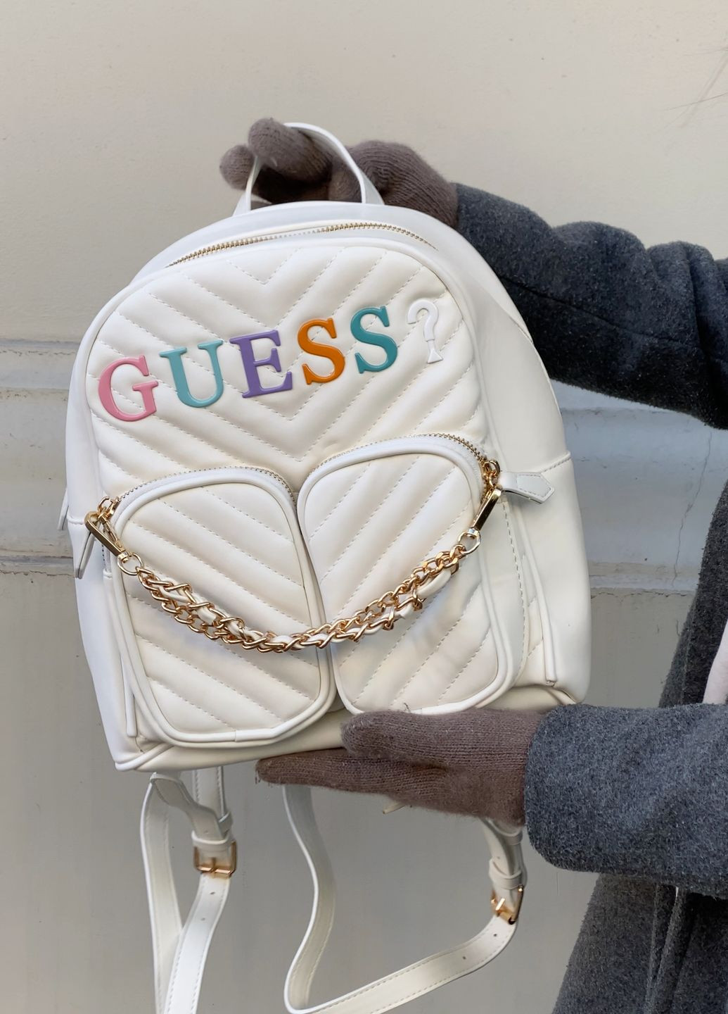 Жіночий рюкзак білий Guess (275864274)