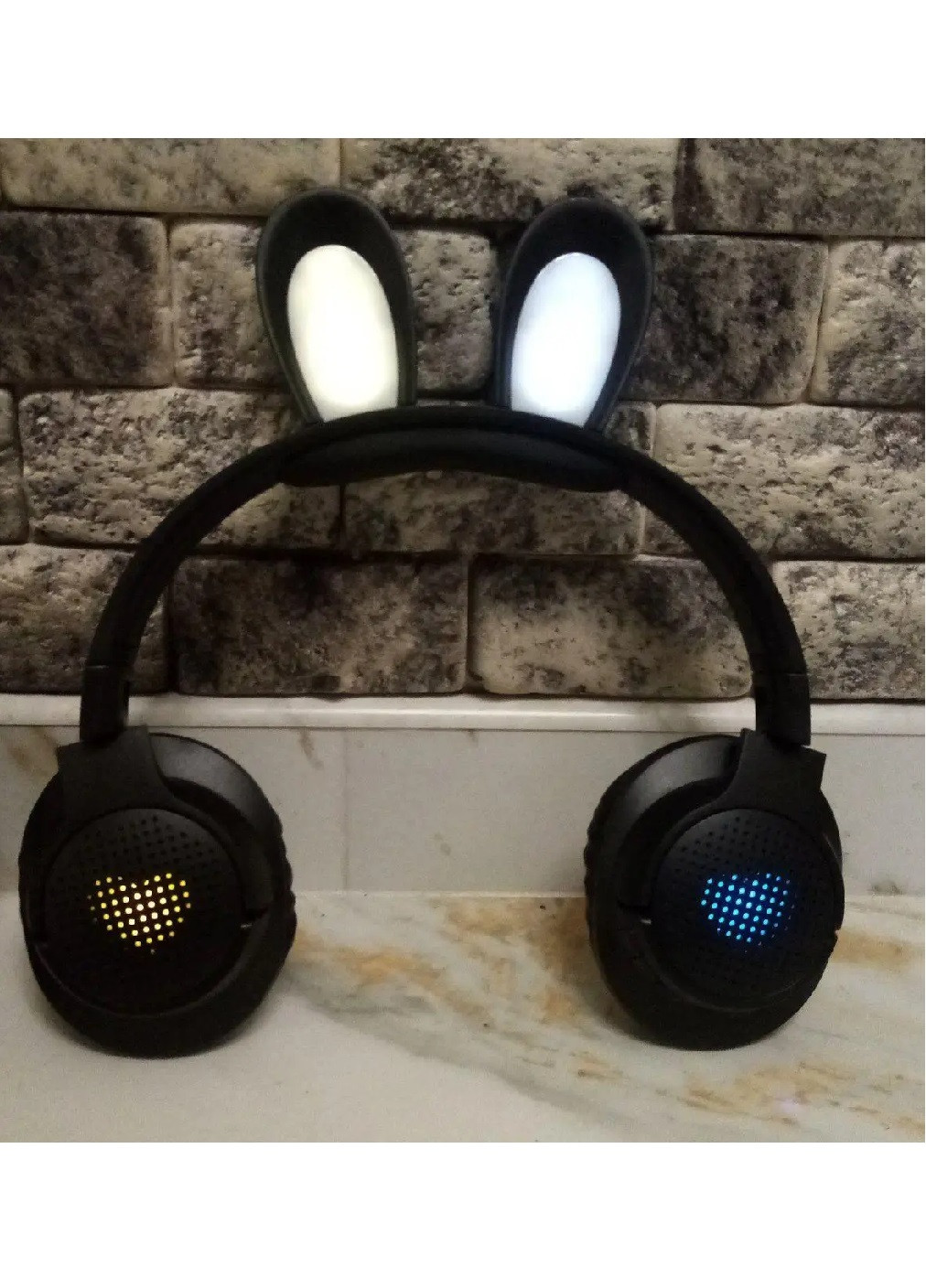 Дитячі бездротові блютуз навушники з мікрофоном LED підсвічуванням вушками кролика 300 mAh (475688-Prob) Чорні Unbranded (269993131)