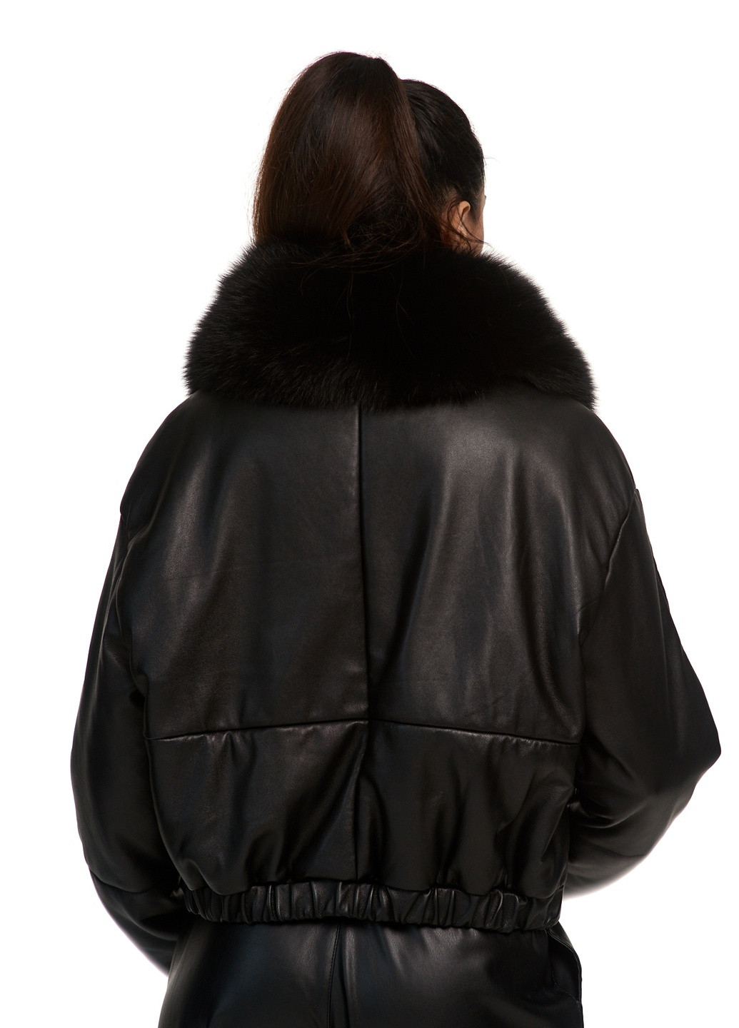 Черная демисезонная пуховик куртка оверсайз oversize утепленная натуральная кожа с натуральным съемным мехом silver fox весна осень зима fb-2 черная Actors