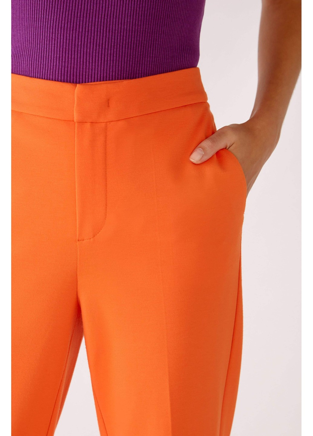 Оранжевые чиносы брюки Oui
