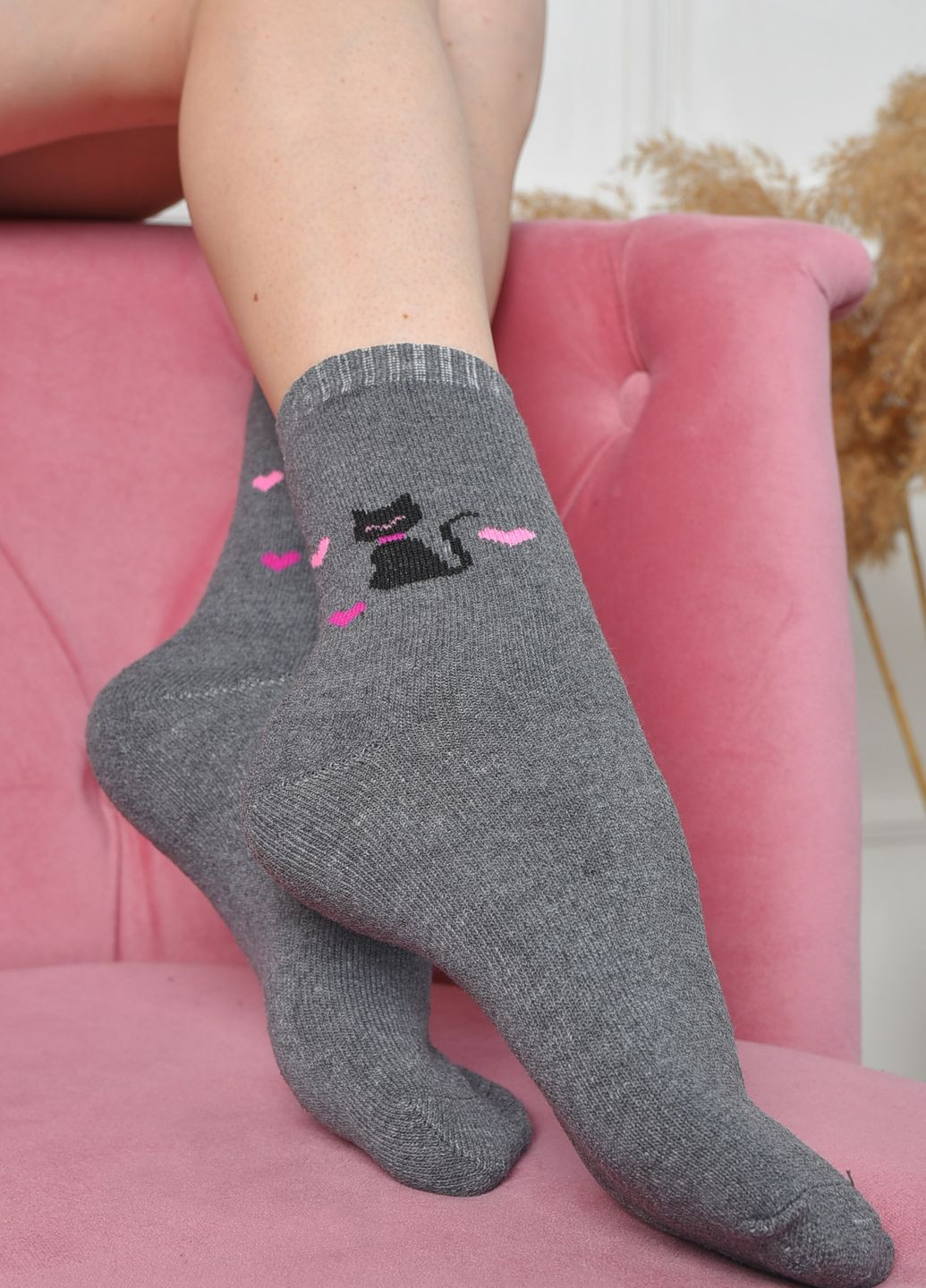 Шкарпетки махрові жіночі сірого кольору розмір 37-42 Let's Shop (261762251)