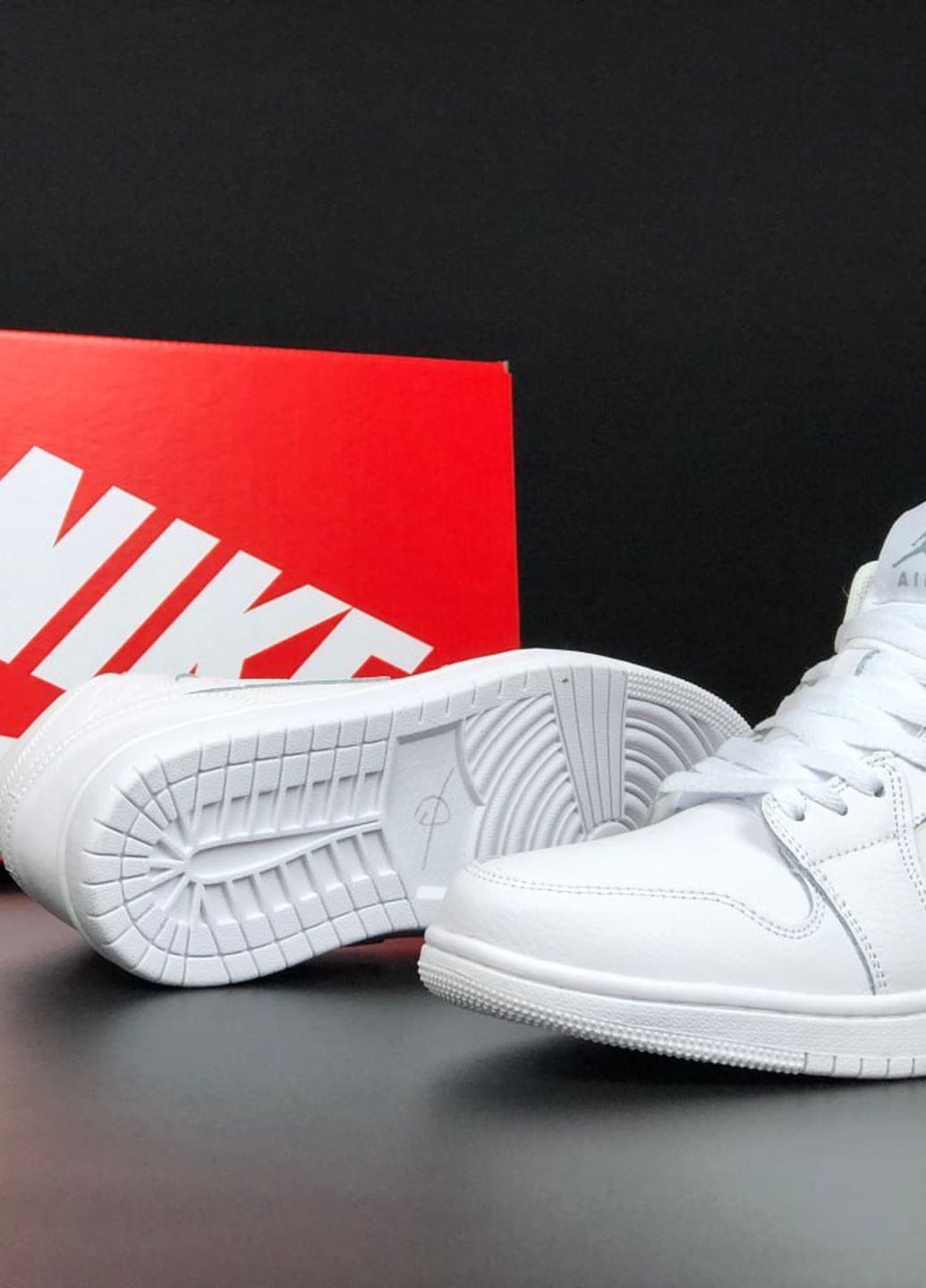 Белые зимние кроссовки женские (зима), вьетнам Nike Air Jordan