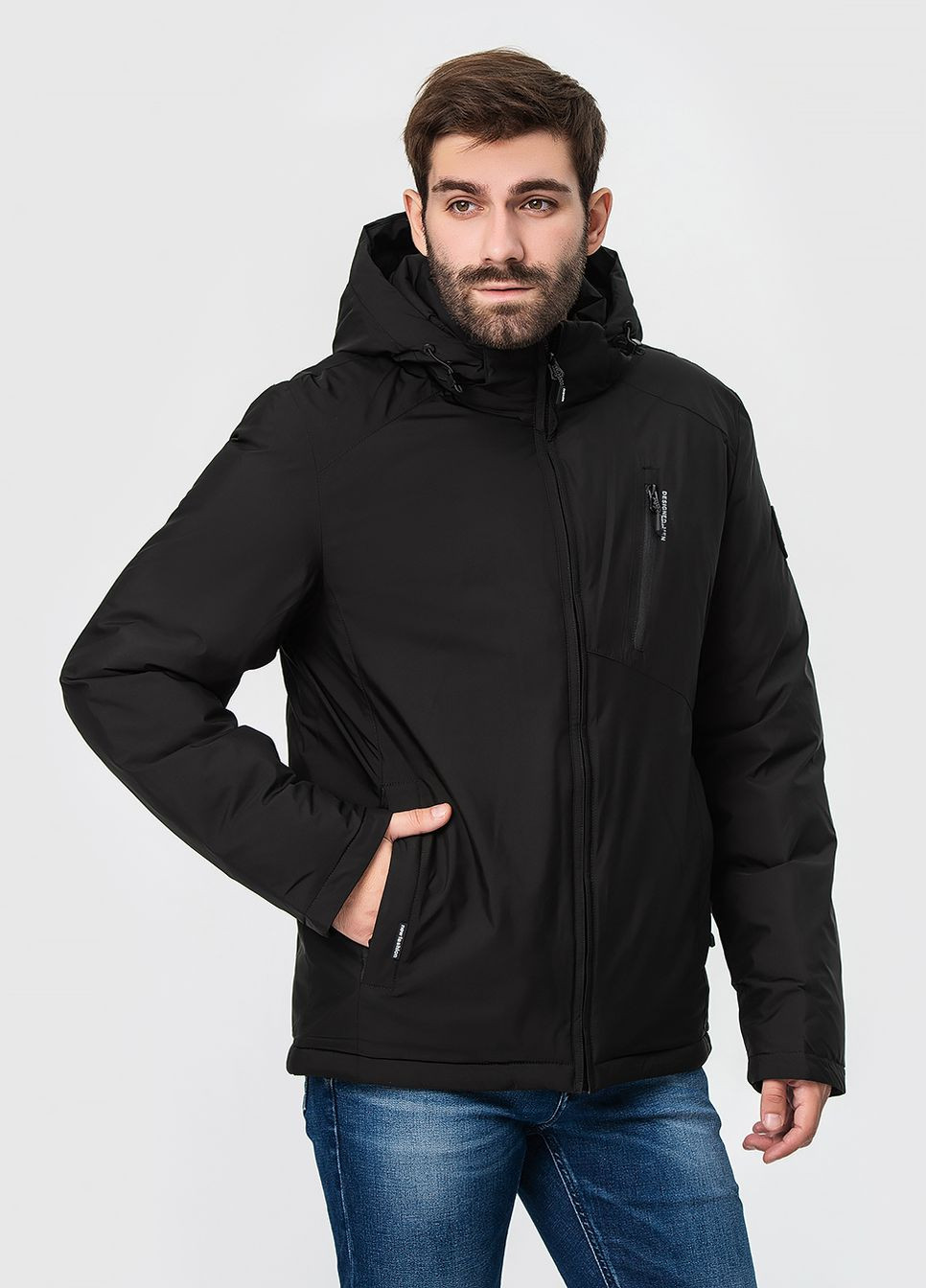 Черная зимняя утепленная куртка с капюшоном модель ZPJV 6087