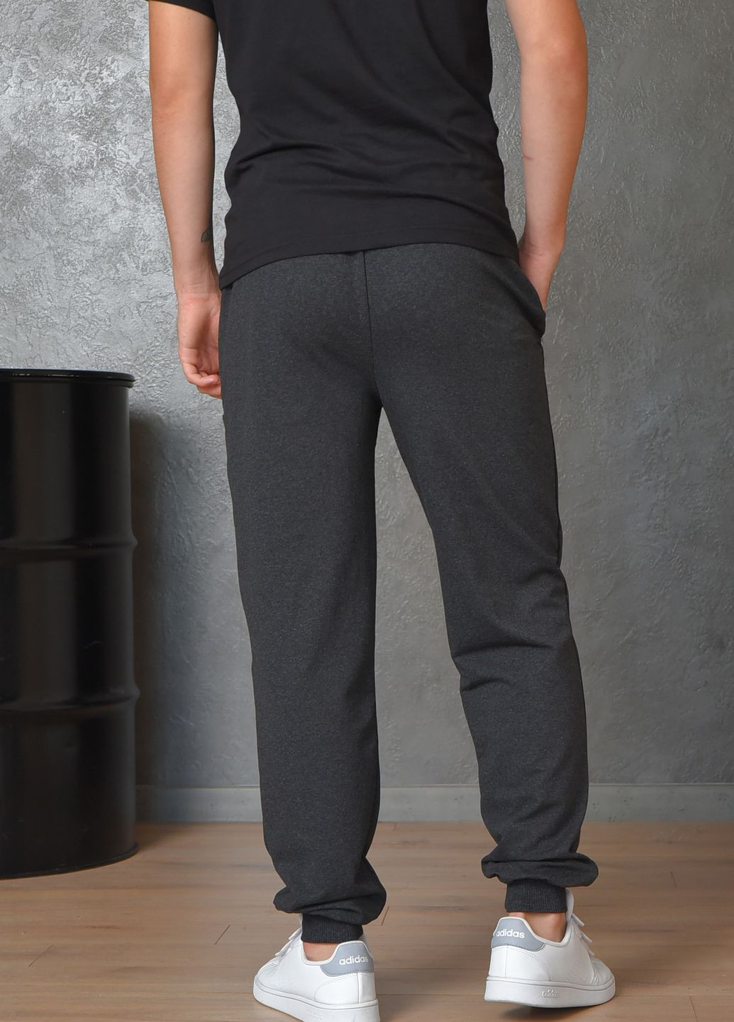 Спортивні штани чоловічі темно-сірого кольору Let's Shop (263512262)