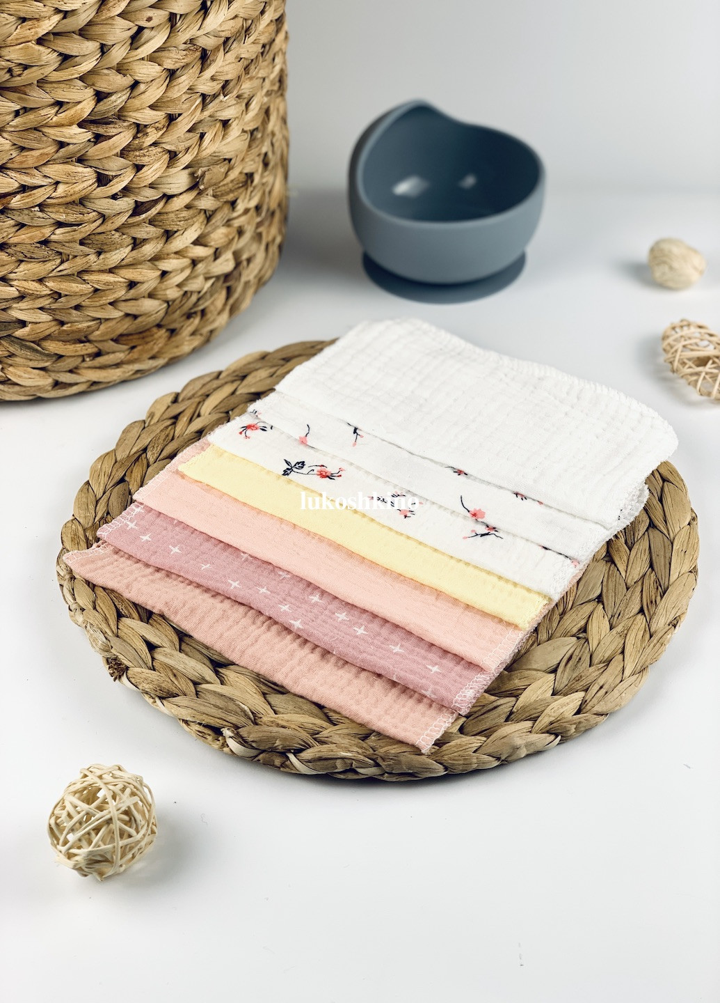 Набор муслиновых платочков для девочек ® Lukoshkino (256638998)