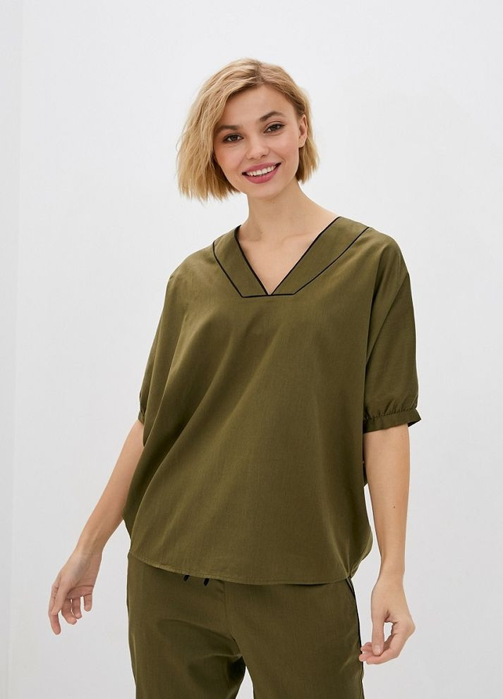 Оливкова всесезон піжамний комплект fable&eve 1471 сорочка + бриджі Fable & Eve Kensington