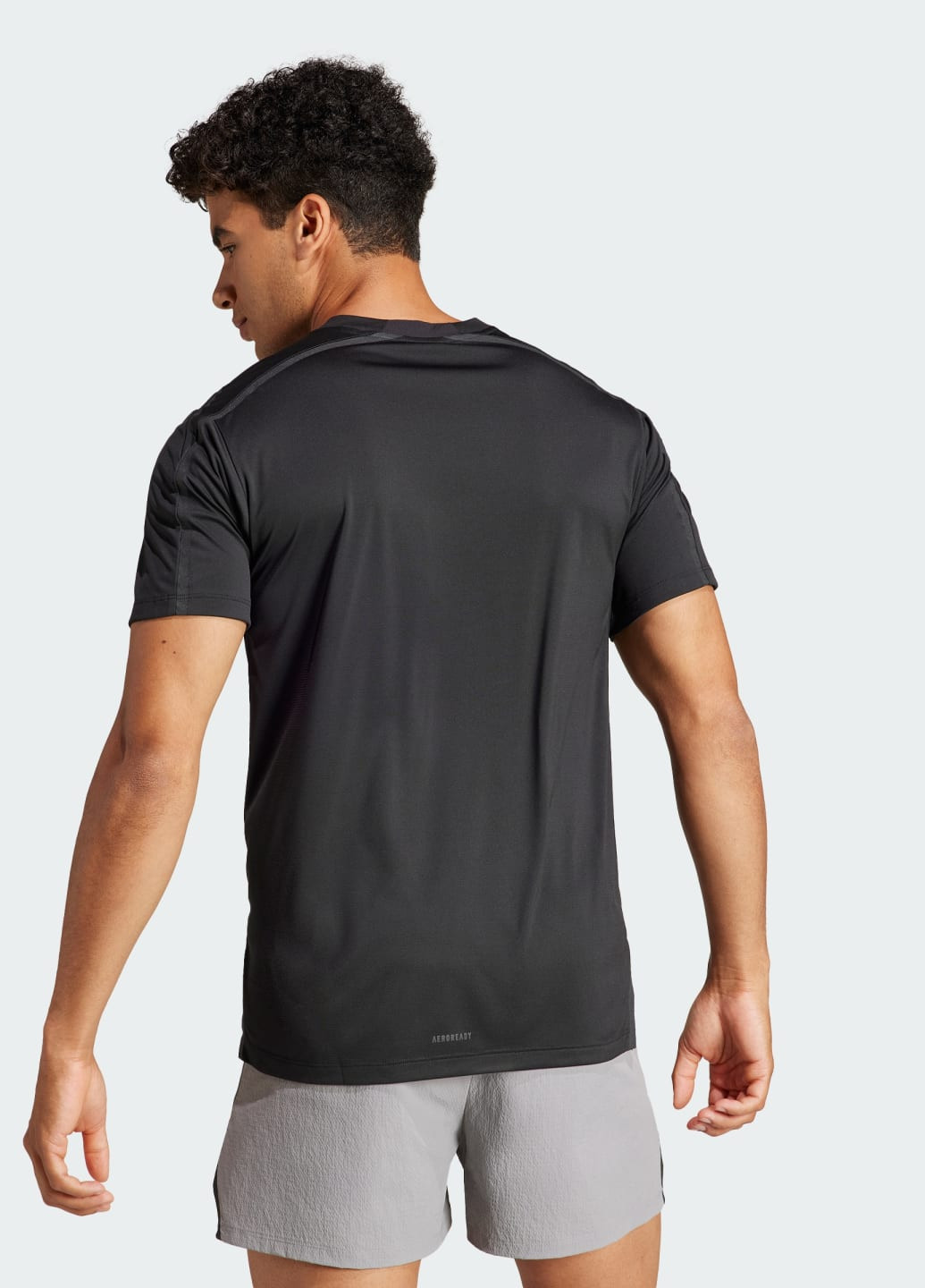 Черная футболка designed for training adistrong workout adidas