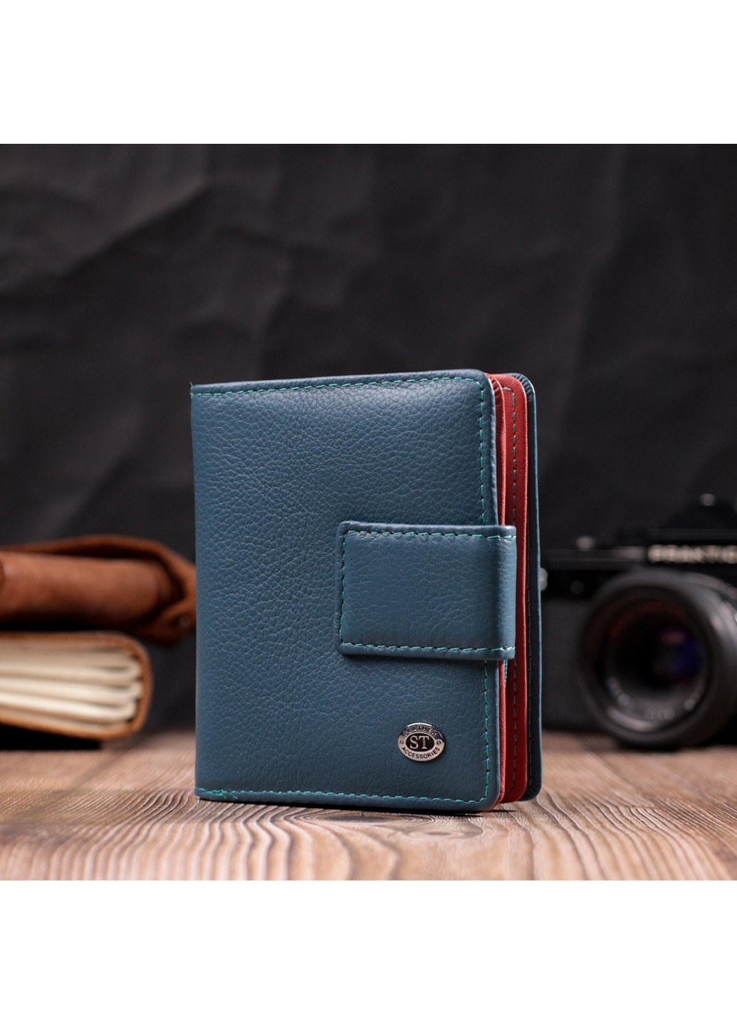 Невеликий вертикальний жіночий гаманець із натуральної шкіри 19435 Бірюзовий st leather (277980587)