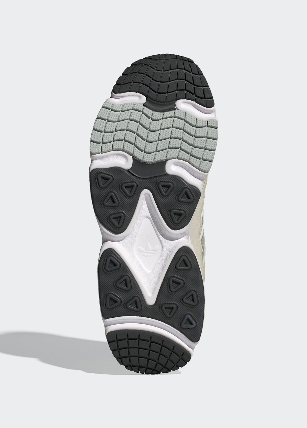Бежеві всесезонні кросівки ozmillen adidas