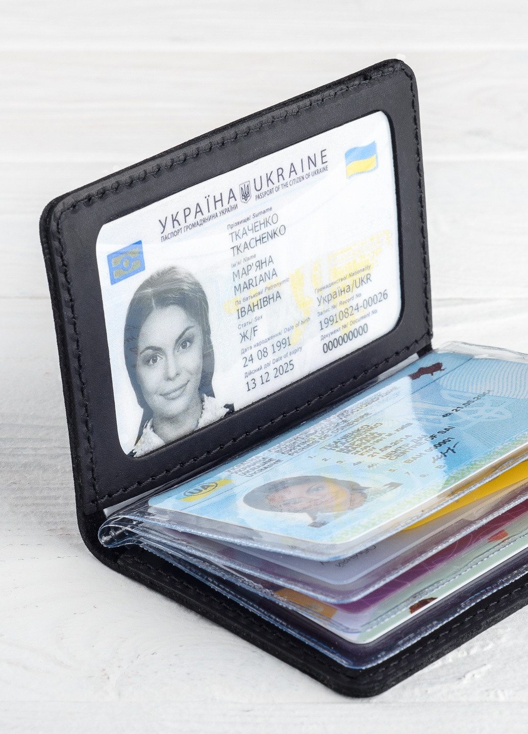 Шкіряна обкладинка на id паспорт, для документів (права, техпаспорт) Villini 017 Чорний Martec (259164680)