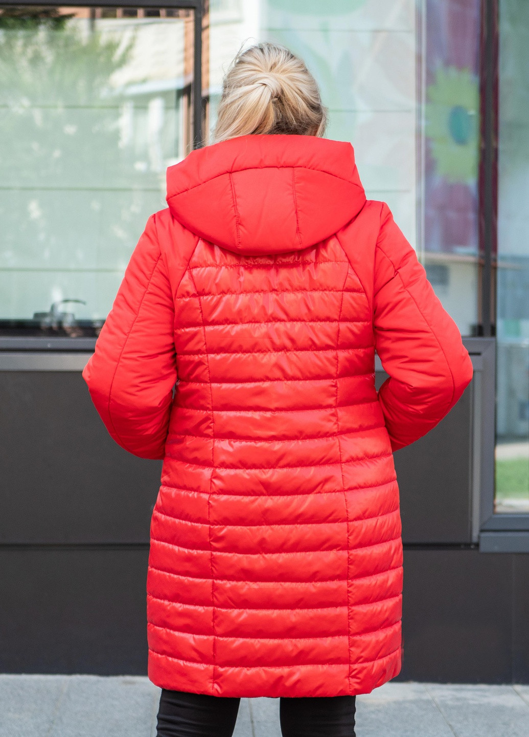 Червона демісезонна куртка жіноча осінь-весна великого розміру SK