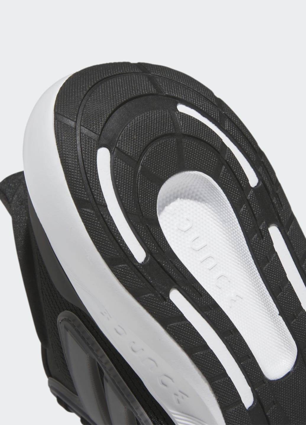 Черные всесезонные кроссовки ultrabounce junior adidas