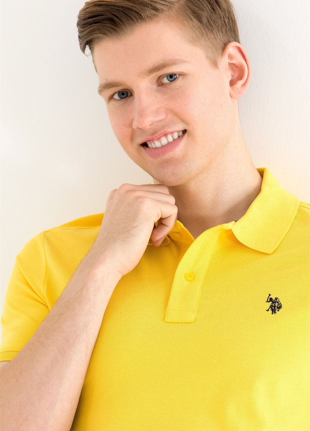 Світло-жовта футболка поло чоловіче U.S. Polo Assn.