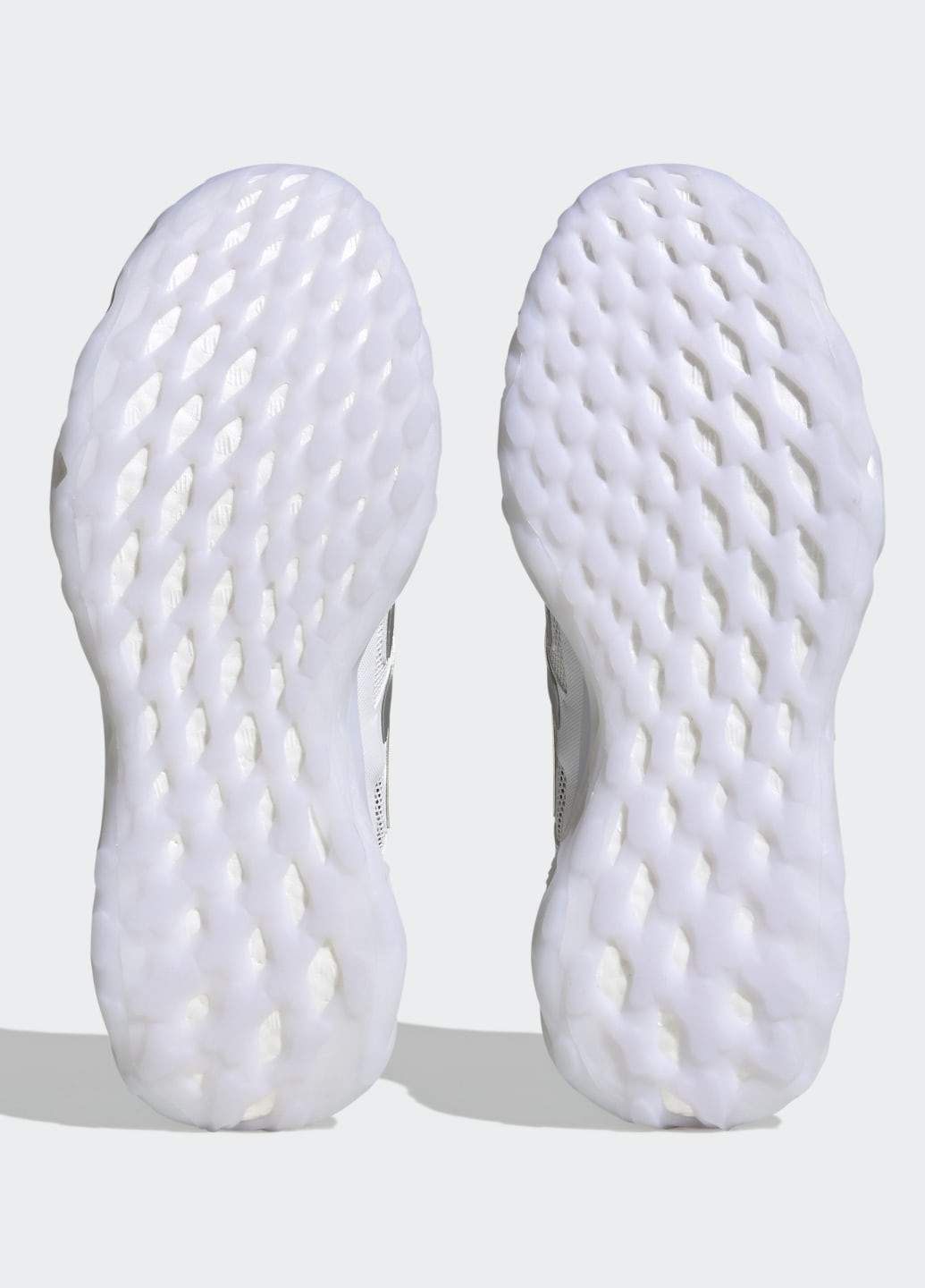 Белые всесезонные кроссовки web boost adidas