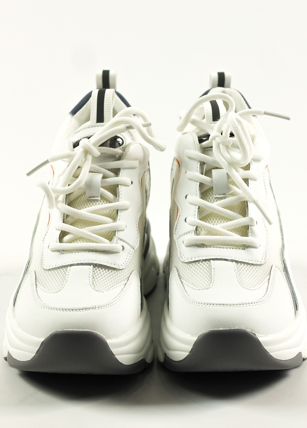 Білі всесезонні кросівки із сіткою білі V.I.Konty