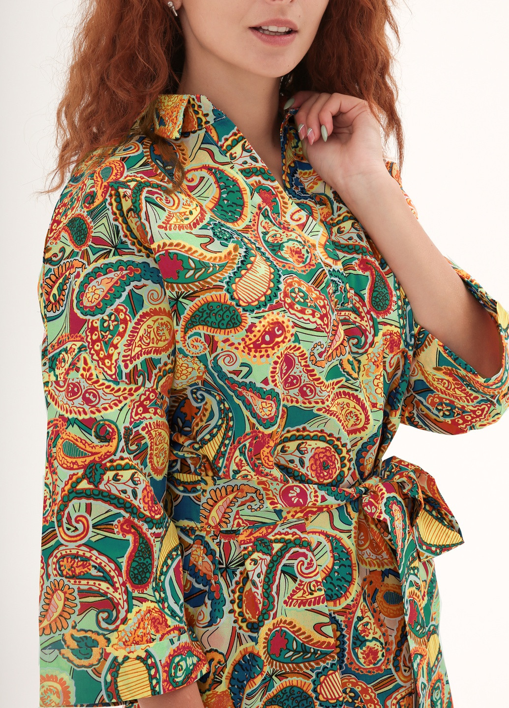 Зеленое кэжуал принтованное платье-рубашка длины меди рубашка INNOE турецкие огурцы