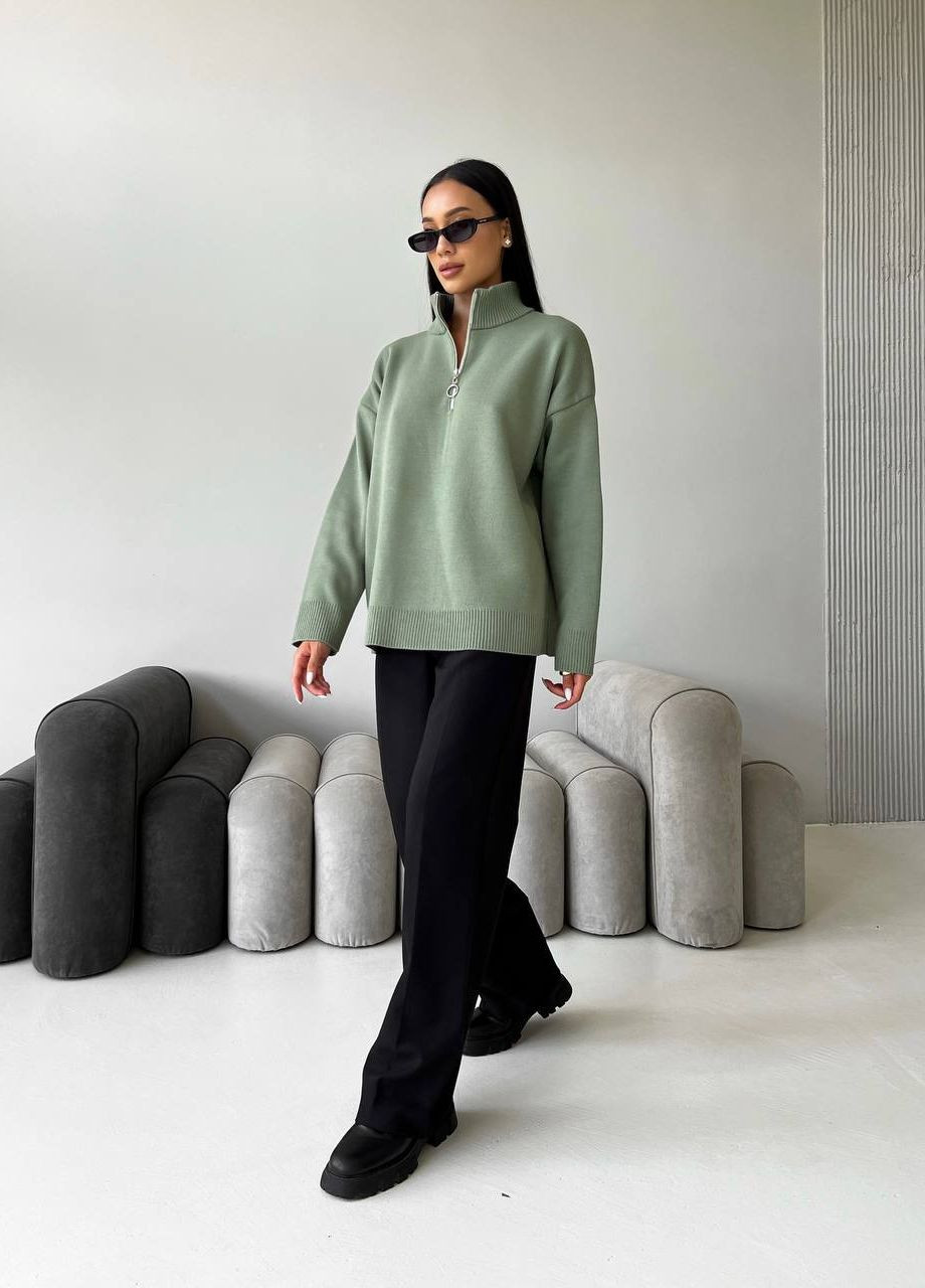 Жіночий светр із блискавкою із жаккардової в'язки колір оливковий р.42/46 441550 New Trend (263134018)