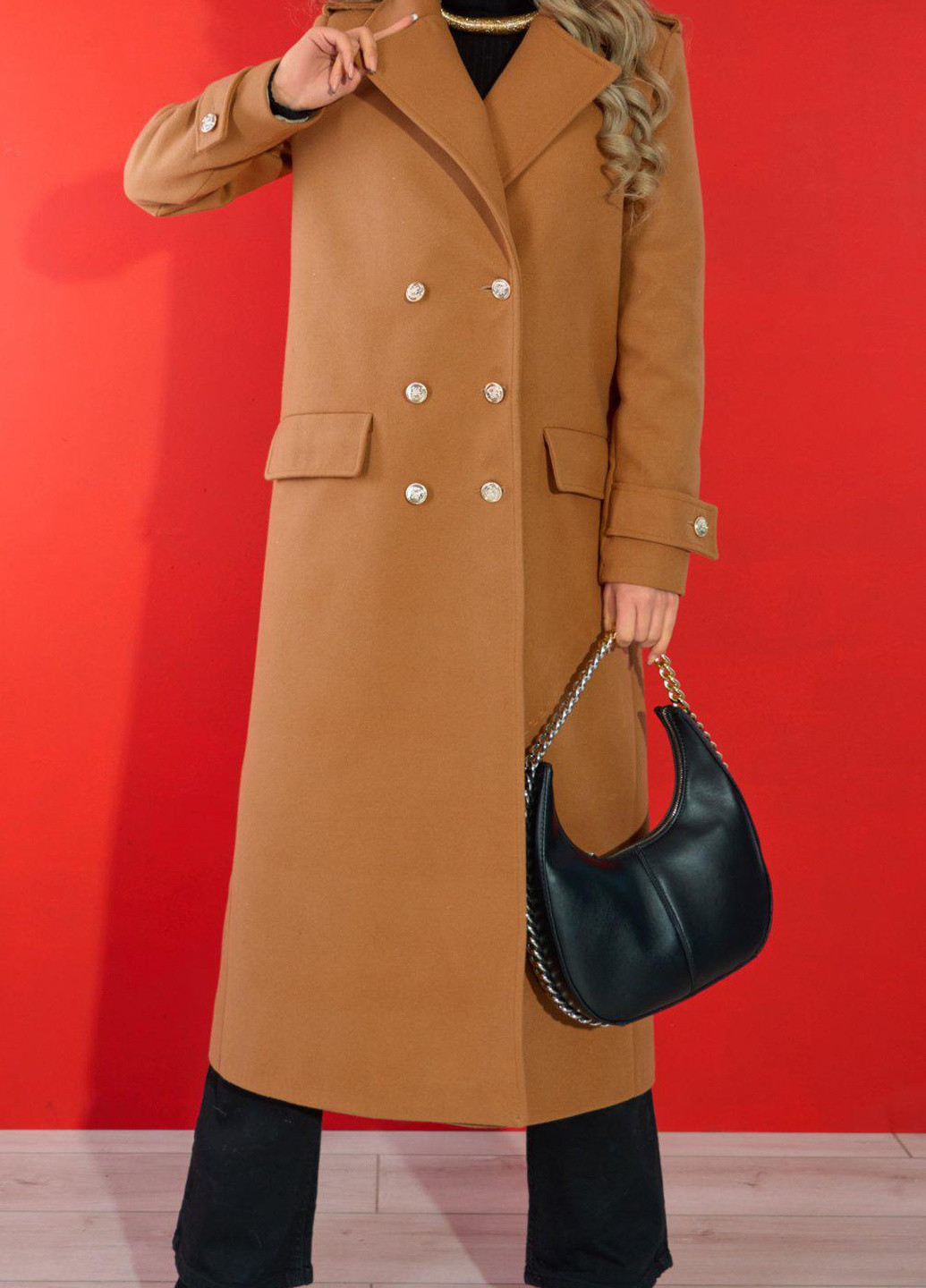 Бежевое Жіночий верхній одяг Лаконічне пальто з гарною фурнітурою (5646)110597-8 Lemanta