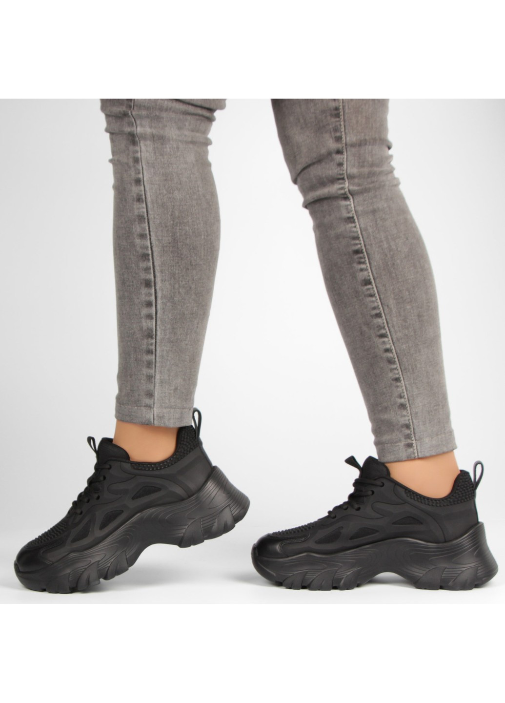 Чорні осінні жіночі кросівки 197995 Buts