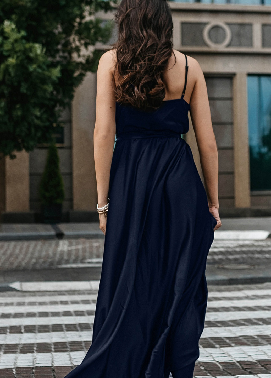 Темно-синее вечернее нежное вечернее платье из шелка "армані" Jadone Fashion однотонное
