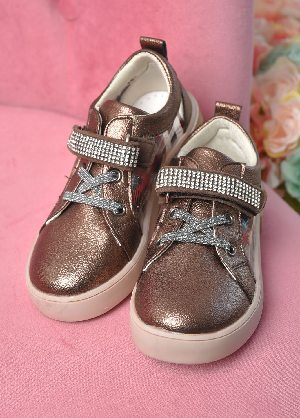 Коричневі осінні кросівки дитячі для дівчинки демісезонні коричневого кольору Let's Shop
