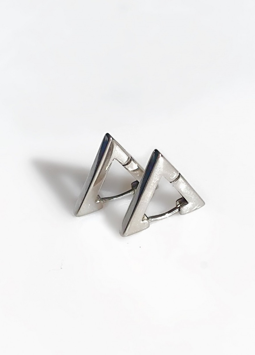 Серебряные сережки 925 пробы треугольник UMAX (258691961)