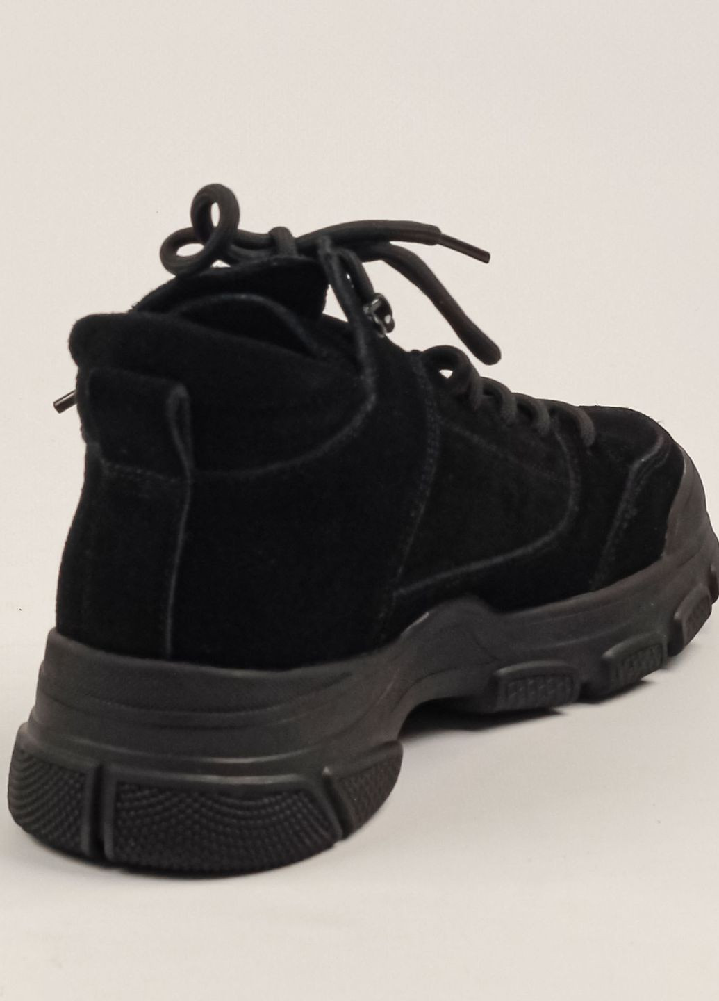 Осенние ботинки женские черные замша Lonza из натуральной замши