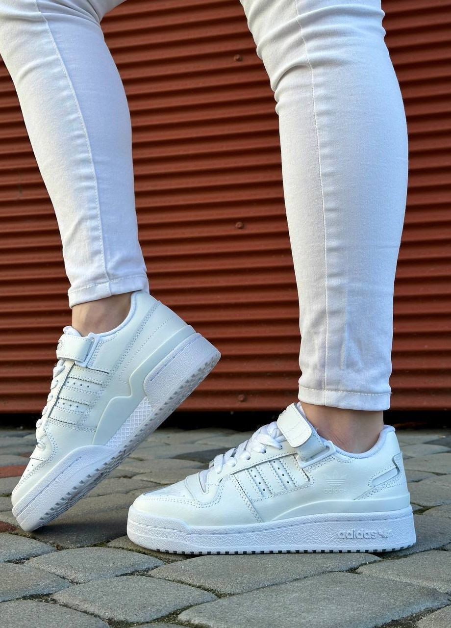 Белые демисезонные кроссовки реплика adidas forum white Vakko
