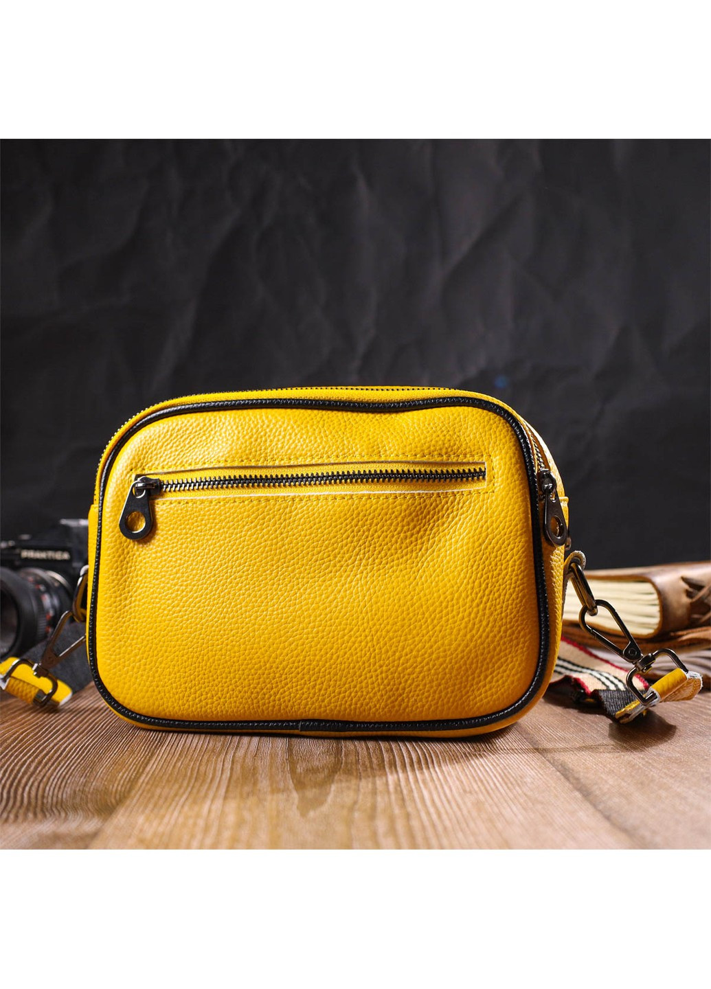 Прямоугольная женская сумка кросс-боди из натуральной кожи 22114 Желтая Vintage (260360877)