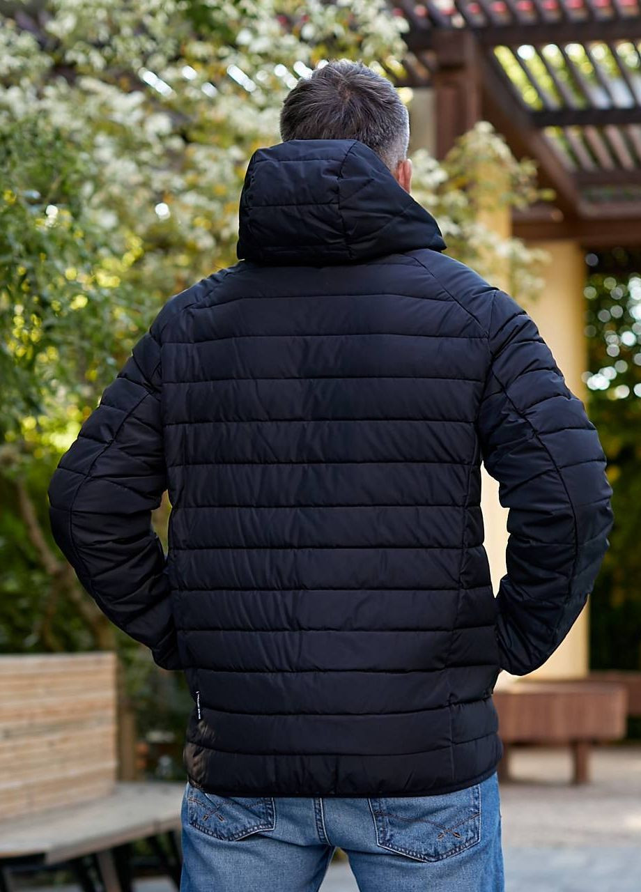Чорна чоловіча тепла курточка колір чорний р.48 443009 New Trend