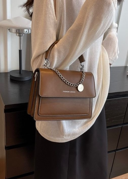 Женская классическая сумка 2066/2088 кросс-боди на ремешке через плечо коричневая No Brand (275927345)