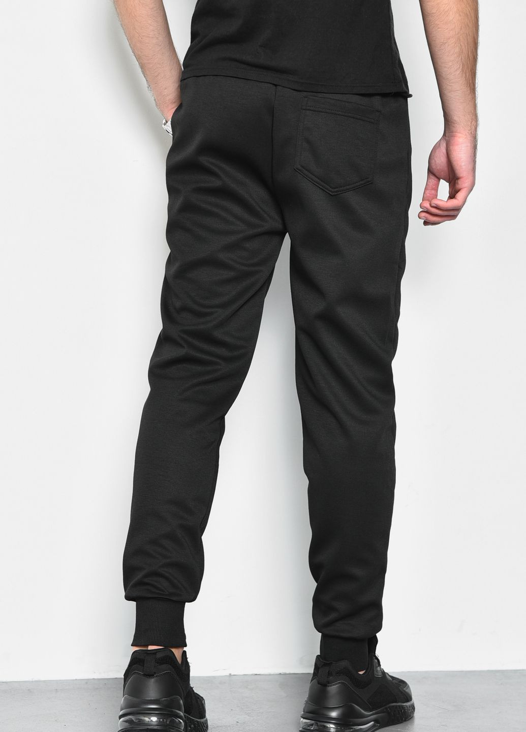 Спортивні штани чоловічі чорного кольору Let's Shop (277609123)