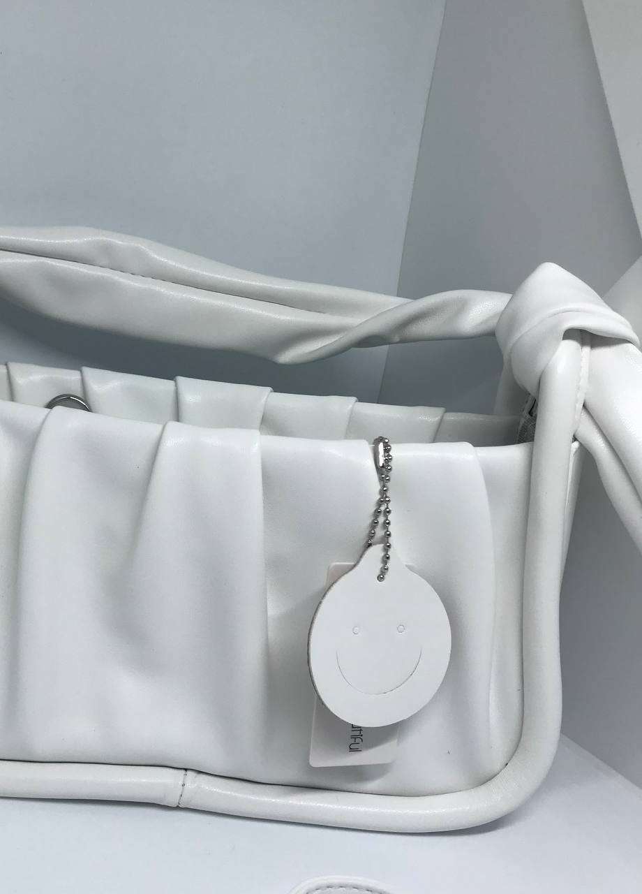Жіноча сумочка з ремінцем колір білий 436080 New Trend (259501321)