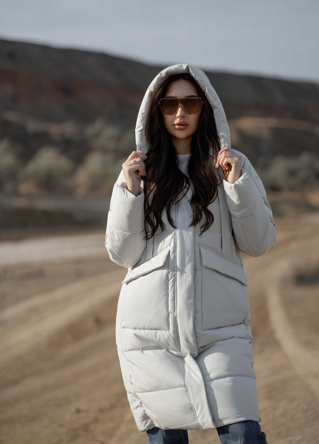 Сіро-бежеве зимнє Довге жіноче зимове пальто 355372 Lusskiri