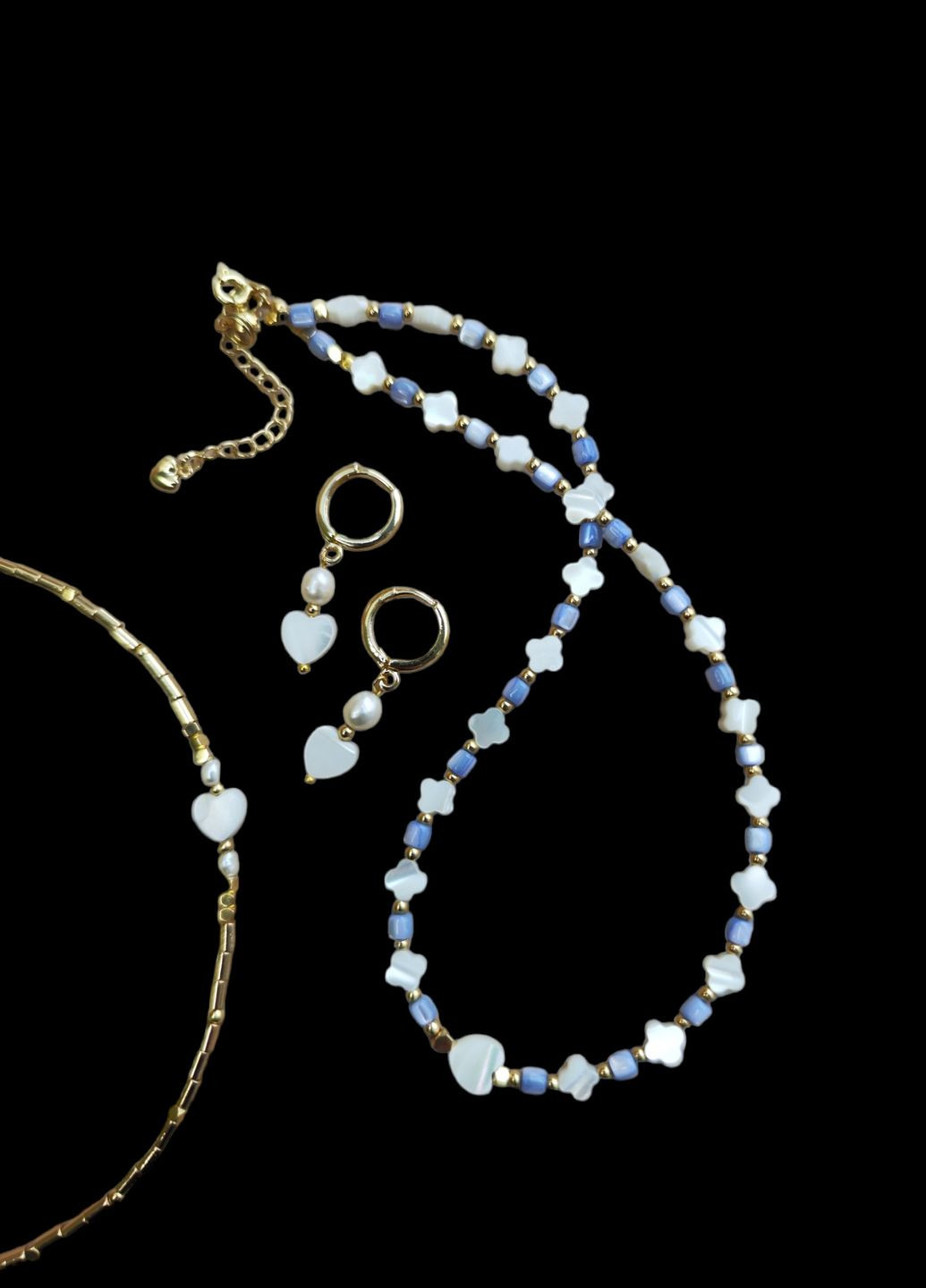 Набор украшений 2 чокеры + серьги с натуральной жемчугом и перламутром голубого цвета Ksenija Vitali жемчуг (пресноводный), гематит, перламутр (266138201)