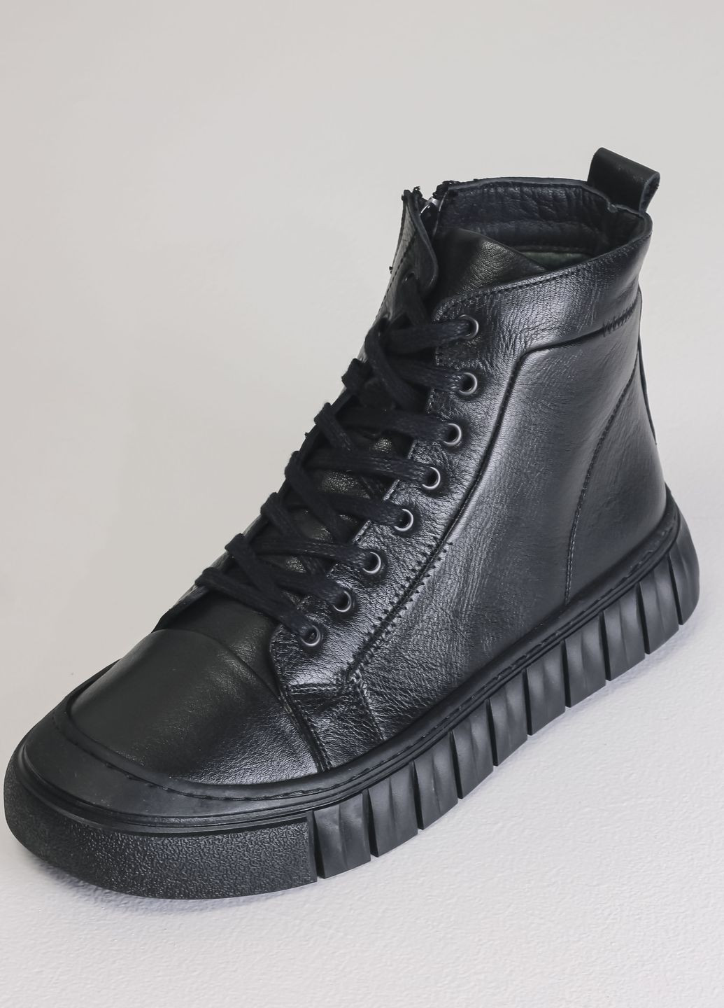 Черные осенние ботинки осенние черные кожаные Bravelli
