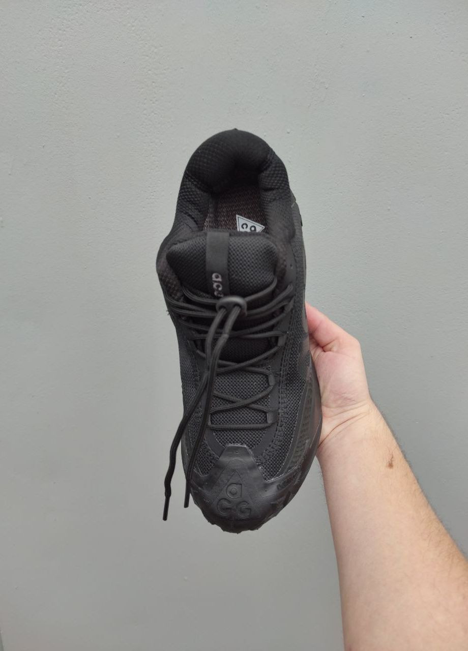 Черные зимние кроссовки Vakko -