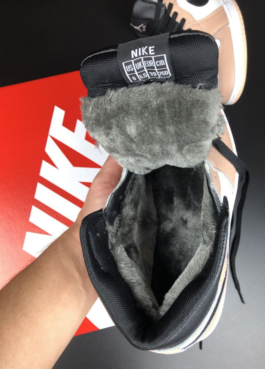 Персиковые зимние кроссовки женские (зима), вьетнам Nike Air Jordan