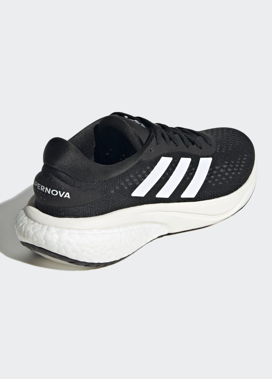 Чорні всесезонні кросівки для бігу supernova 2.0 adidas