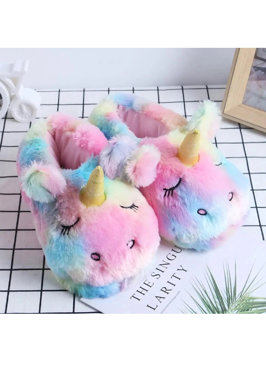 Цветные комнатные теплые закрытые тапочки кигуруми животные для детей девочек 30-36 размер 18-22 см (475336-prob) единорог Unbranded с вышивкой