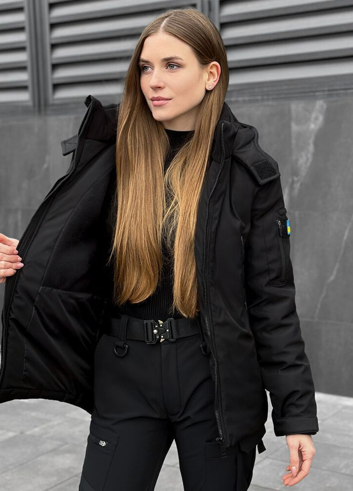 Черная зимняя куртка motive зима женская черный Pobedov