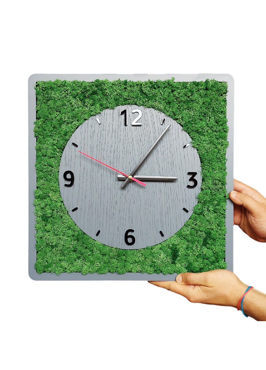 Годинник настінний стильний практичний універсальний зі стабілізованим мохом із дерева 25х25х4 см (475769-Prob) Сірий Unbranded (271124274)