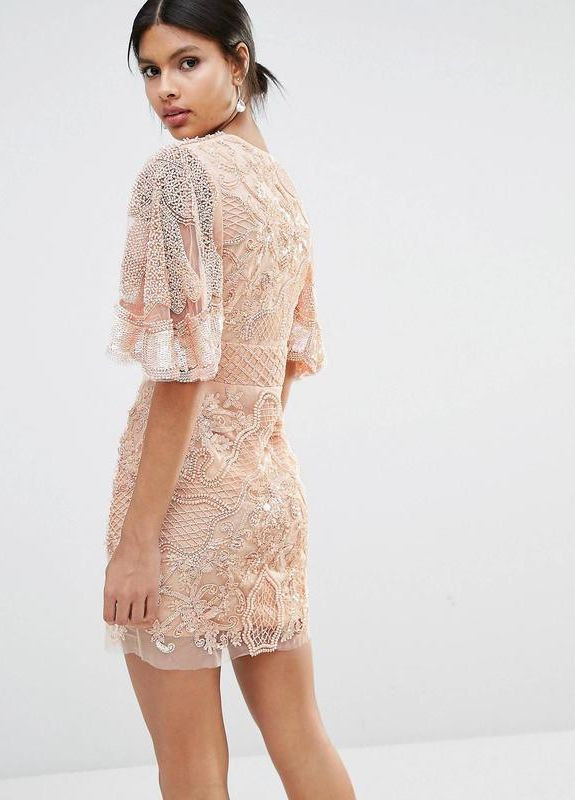 Персиковое платье мини с отделкой luxe Asos