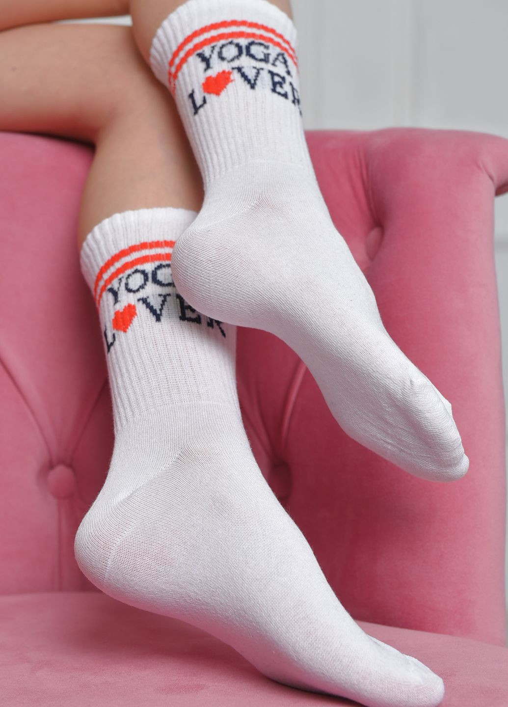 Шкарпетки жіночі високі білого кольору розмір 36-40 Let's Shop (273176779)