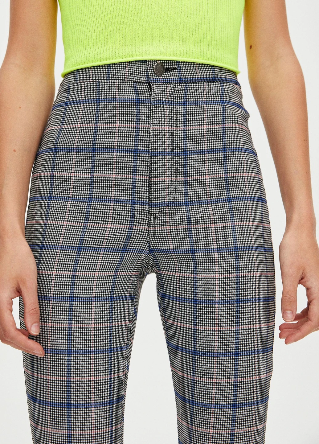 Штани демісезон,чорний-білий в клітку, Pull & Bear (258395146)
