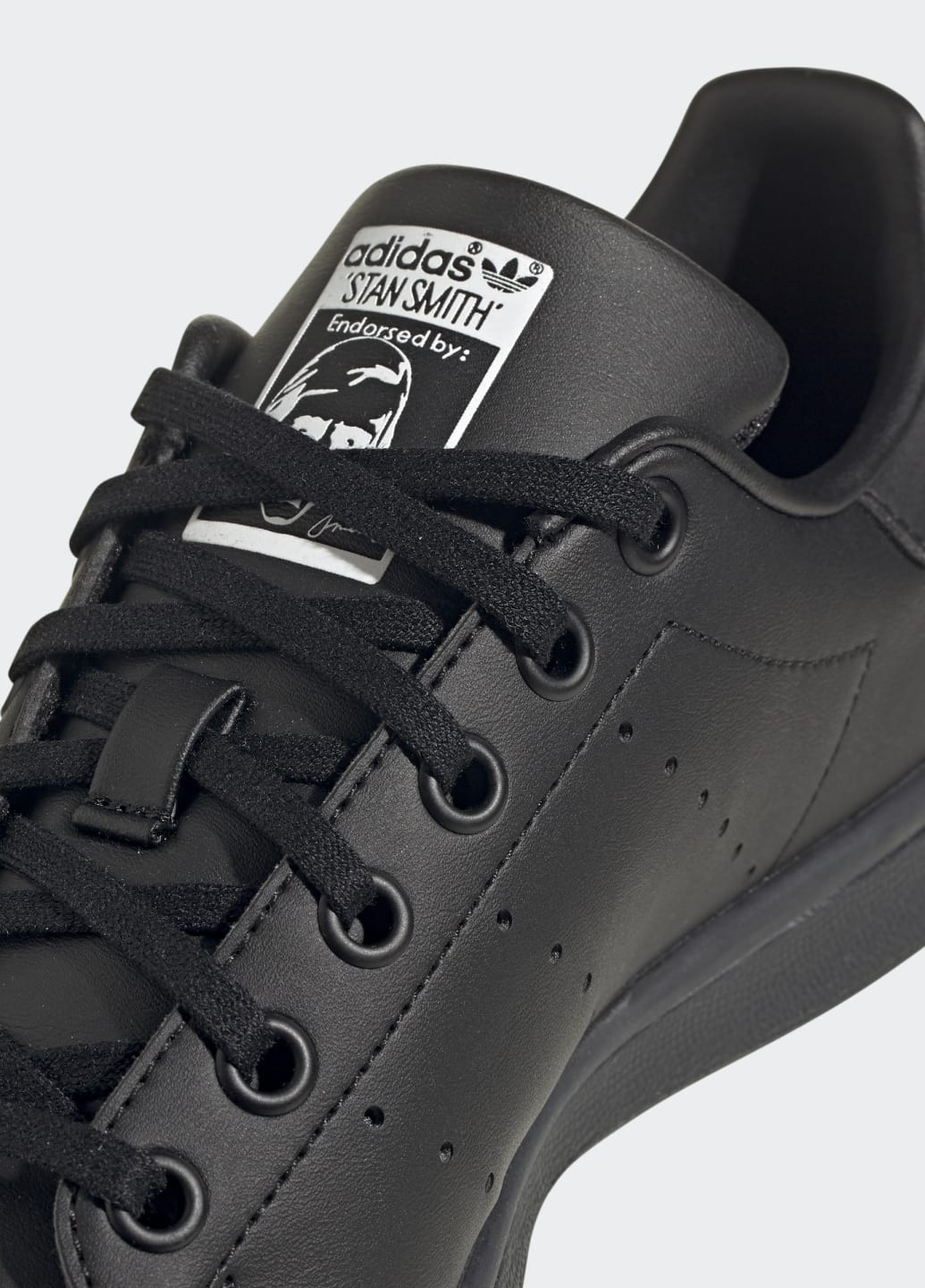 Черные кроссовки stan smith adidas