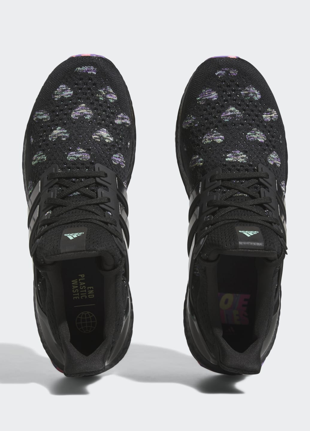 Чорні всесезонні кросівки ultraboost 1.0 valentine's day adidas