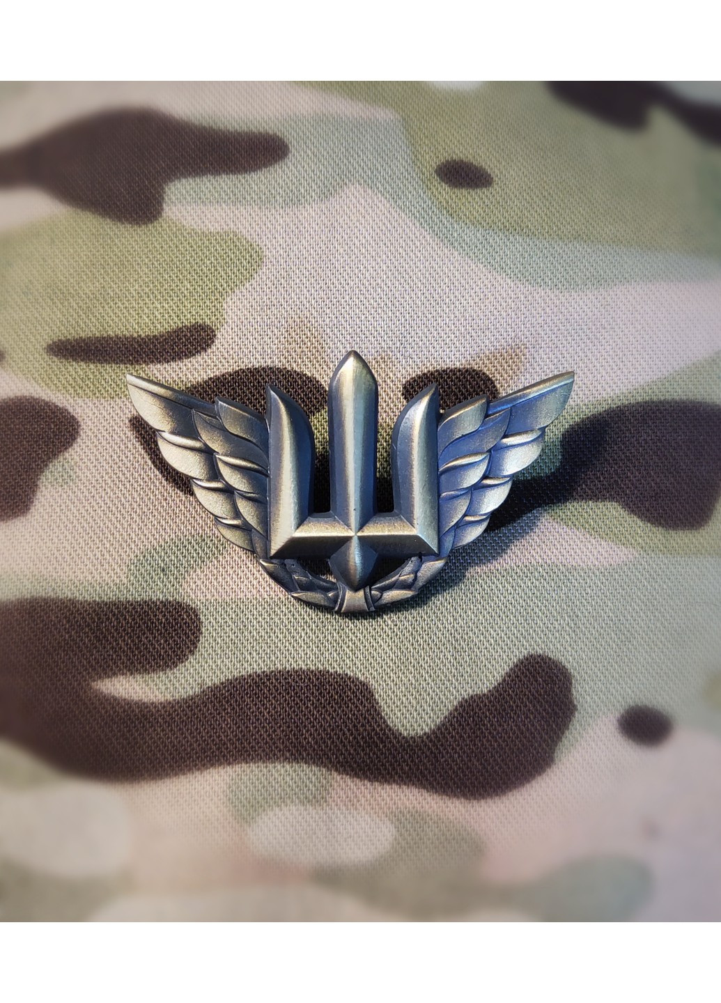 Беретный знак военно-воздушных сил Украины/ Кокарда военно-воздушных сил латунная No Brand (258187253)