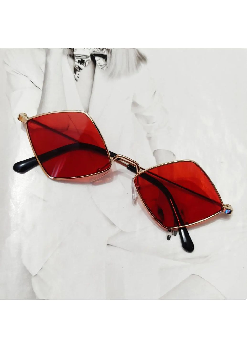 Солнцезащитные очки ромбической формы Красный No Brand (259139373)